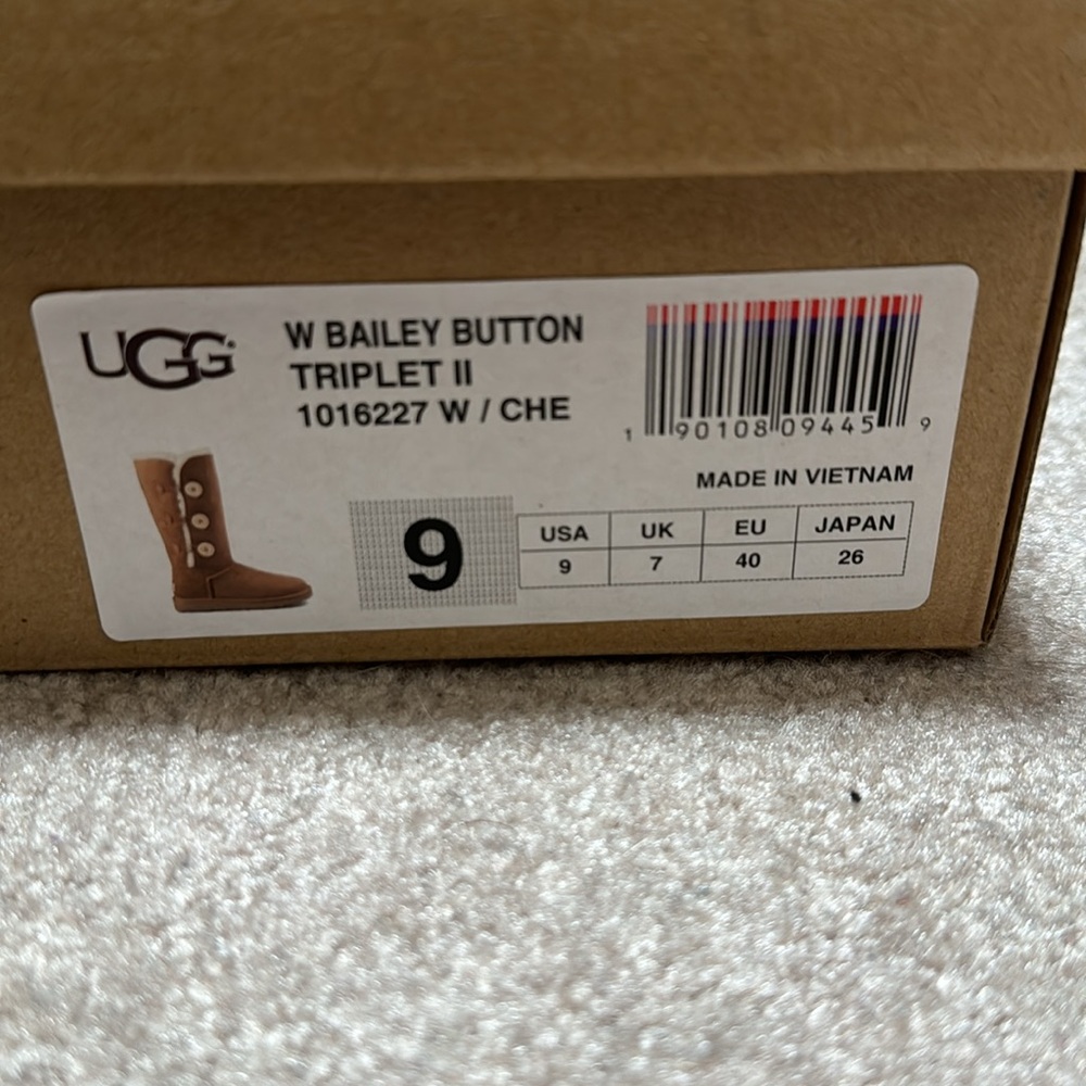 Ugg Three Button - image 5